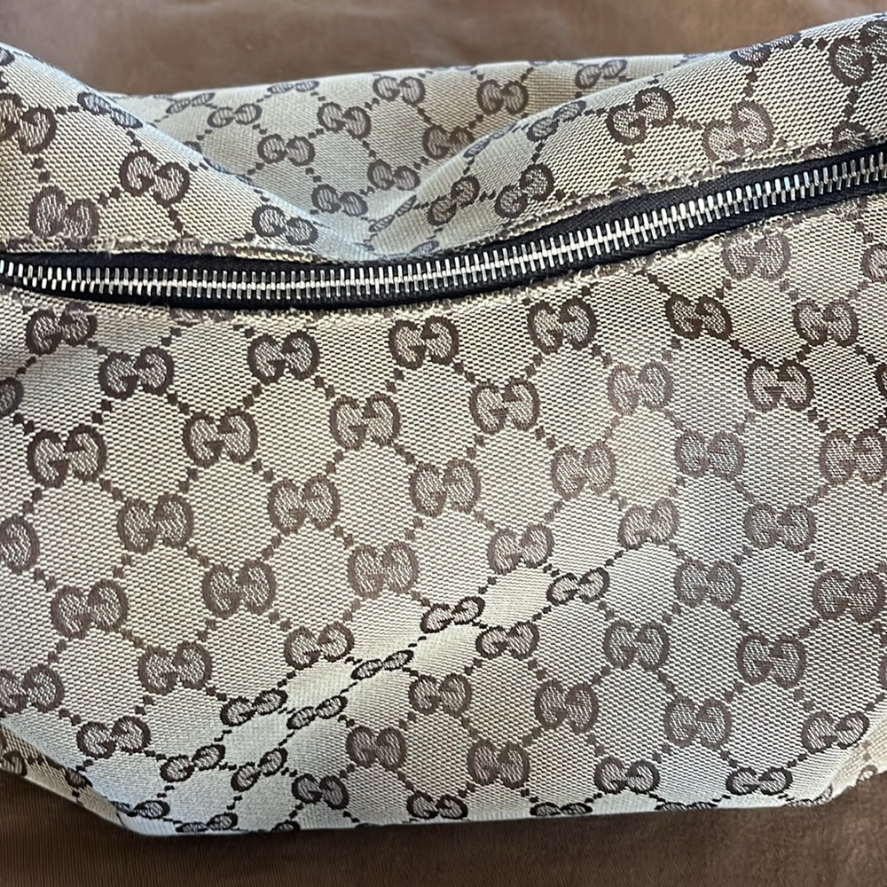Gucci Monogram Horsebit Boho Bag - Picture 2 of 14